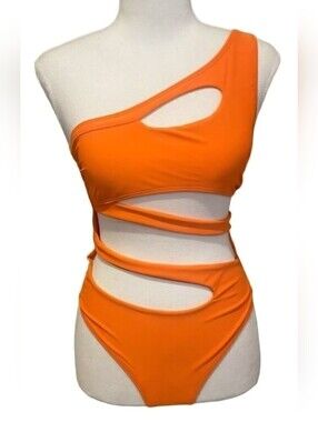 Refuge Cutout Onepiece Swimwear Bundle